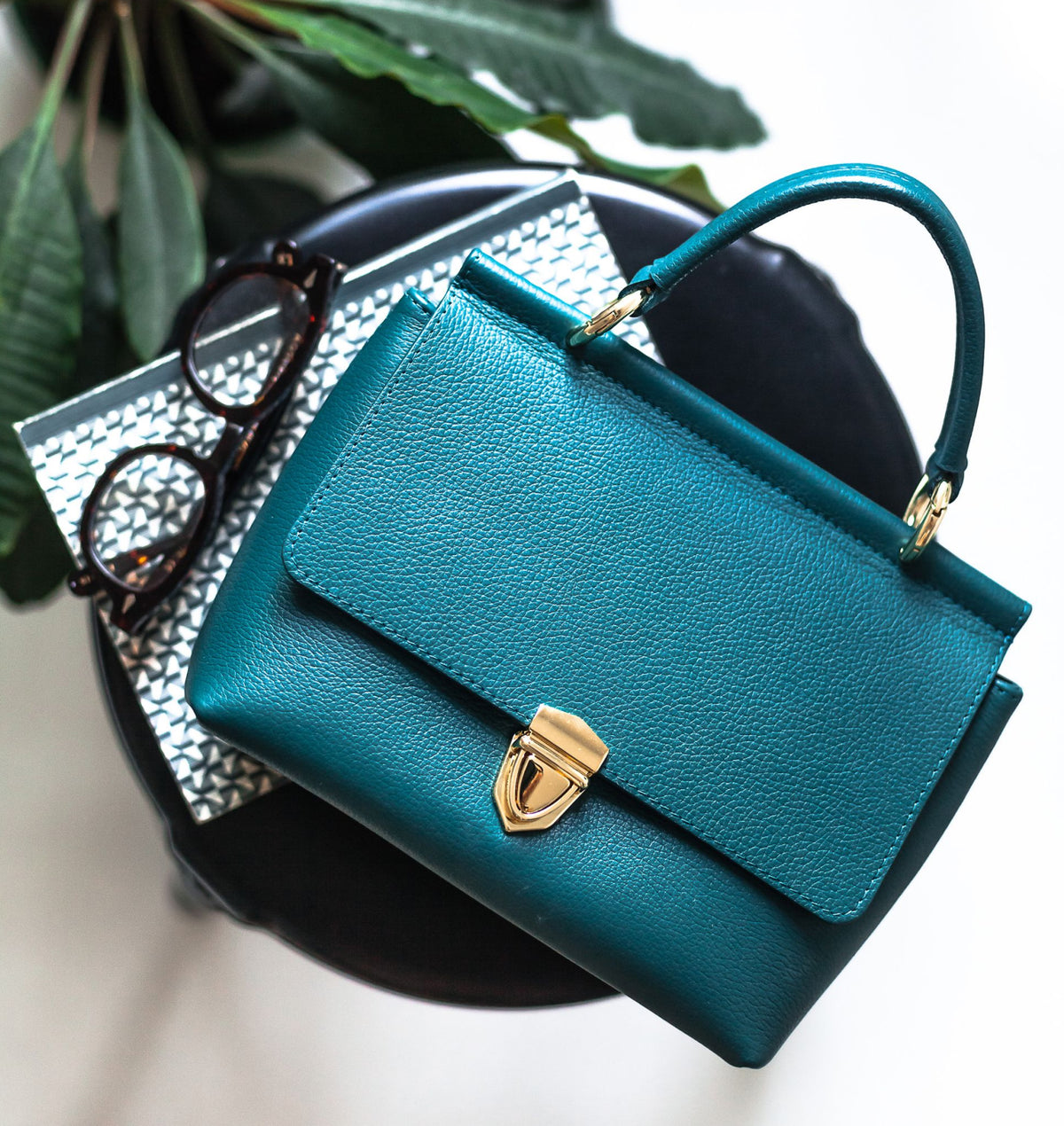 Luna Classic Handbag